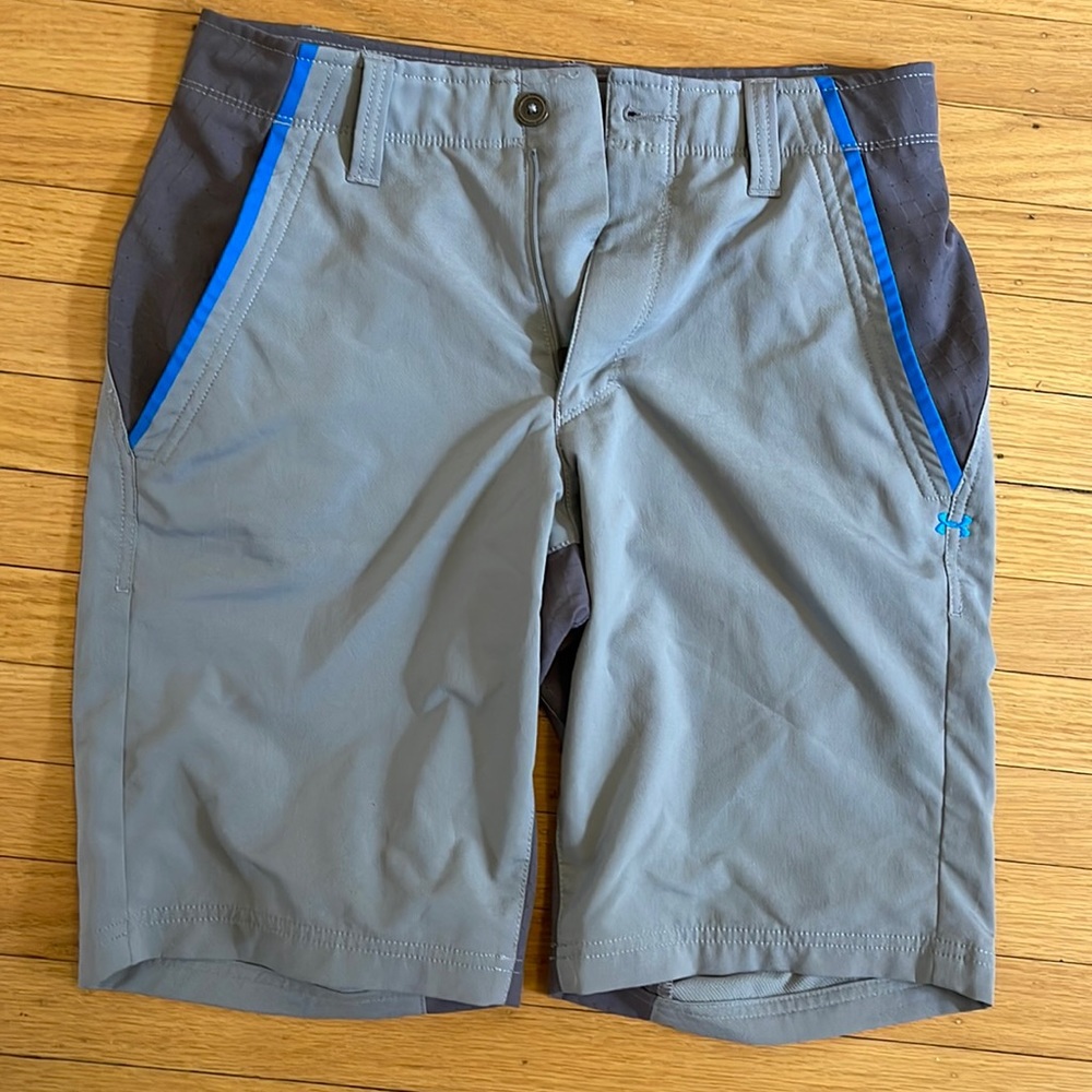 Under armour shorts, size 30